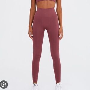 High-Waisted Mauve Leggings